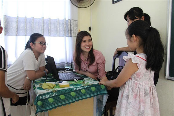 Da Nang students learn how to protect themselves from abuse