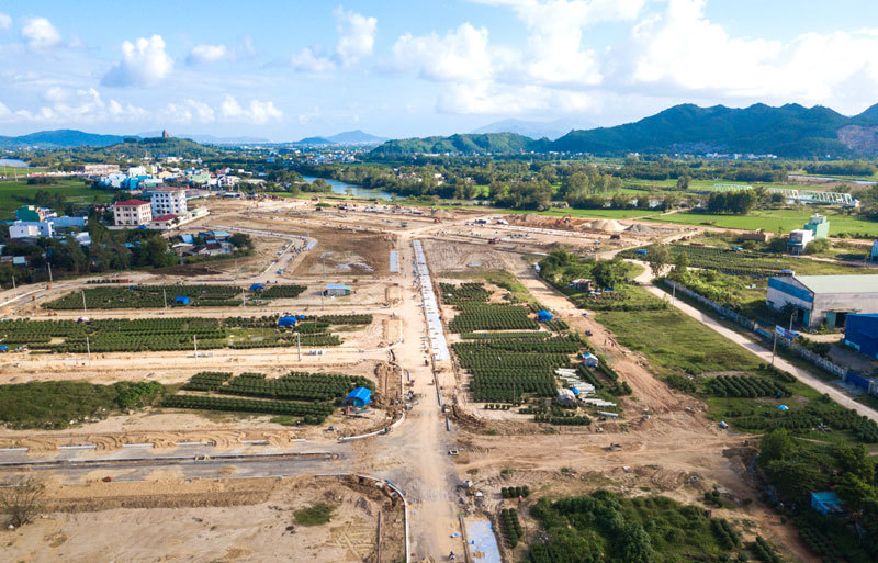 Đà Nẵng tiêu điều: Sau cơn biến động, tay to tan tác