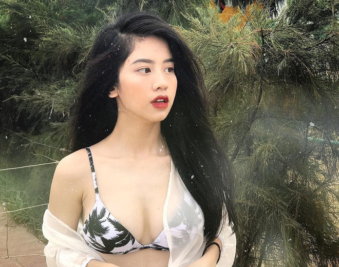 Hot girl Thanh Hóa bị nghi đã dao kéo: 'Cố gắng không nhầm gợi cảm với phản cảm'