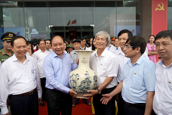 Thủ tướng tham quan triển lãm ‘Thanh Hóa xưa và nay’