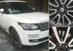 Hết trộm gương, xe sang Range Rover bị "vặt" logo mâm xe