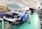 VN government leader requests steps to develop automobile manufacturing