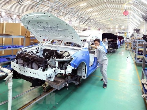 VN government leader requests steps to develop automobile manufacturing