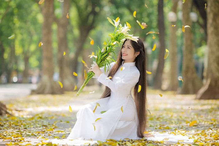 Nữ sinh viên sở hữu mái tóc dài 1m35, được gọi 'Công chúa tóc mây'