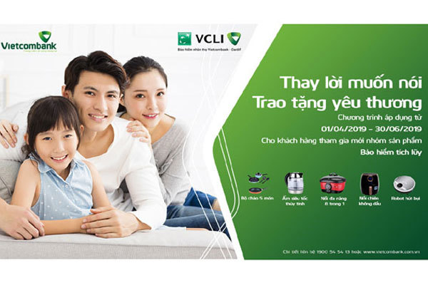 Vietcombank tặng quà giá trị cho khách mua bảo hiểm