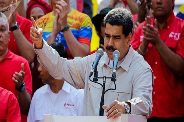 Venezuela tố cáo Mỹ muốn “mua chuộc” quân đội