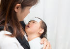 Sốt cao co giật ở trẻ em: Bác sĩ hướng dẫn xử trí đúng cách ngay tại nhà