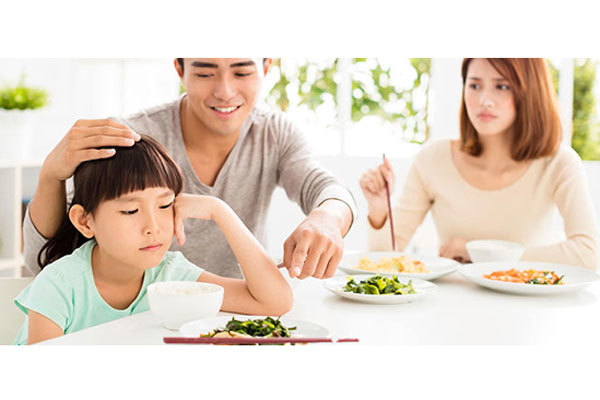 Học mẹ Nhật cách chăm con biếng ăn