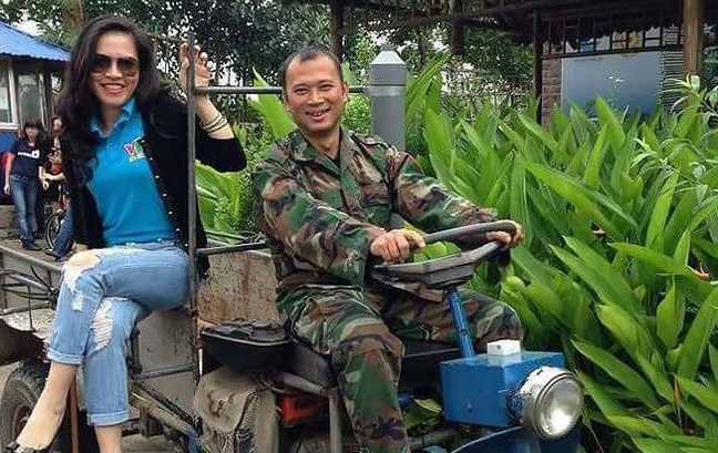 Người vợ ‘bí ẩn’ suốt 20 năm của MC Long Vũ