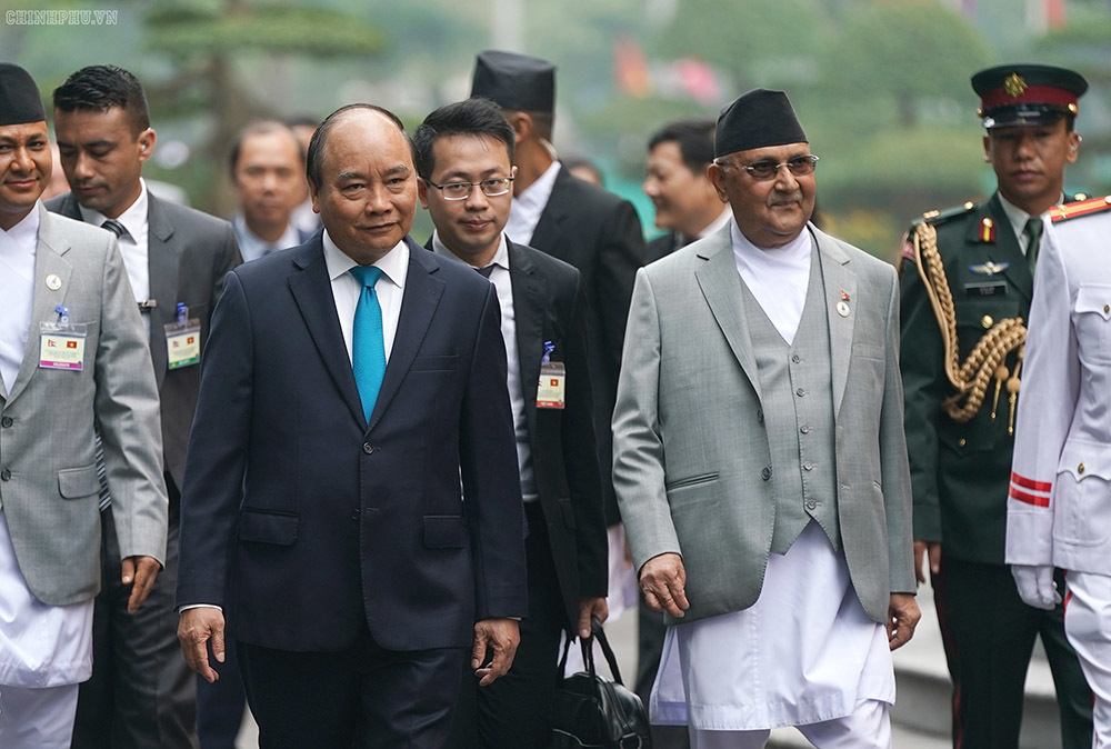 Thủ tướng Nguyễn Xuân Phúc chủ trì lễ đón Thủ tướng Nepal