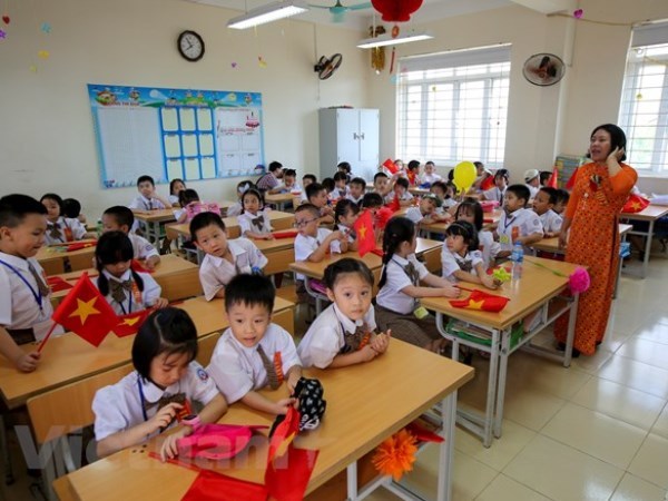 Hanoi still dealing with overcrowded classrooms