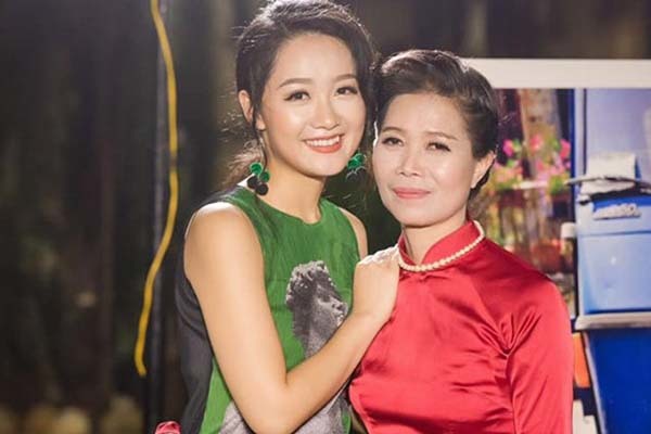 Xúc động những lời chúc tình cảm của sao Việt trong 'Ngày của mẹ'