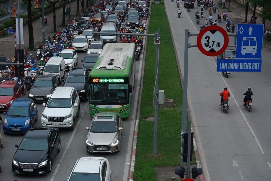 Hanoi BRT project faces failure