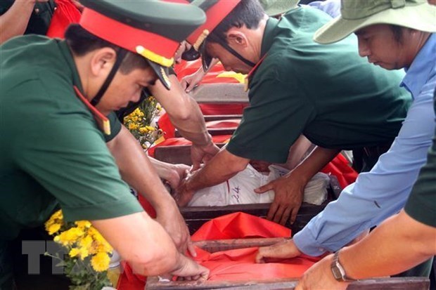 Nghe An receives 98 martyrs’ remains from Laos