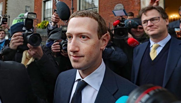 CEO Facebook được yêu cầu ra điều trần liên quan vụ người tố giác