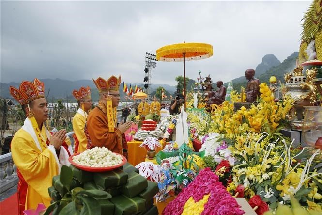 Vesak 2019 holds requiem for peace and prosperity