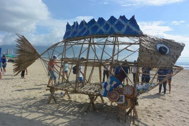 Goby fish bins to 'eat' plastic waste on Da Nang beach