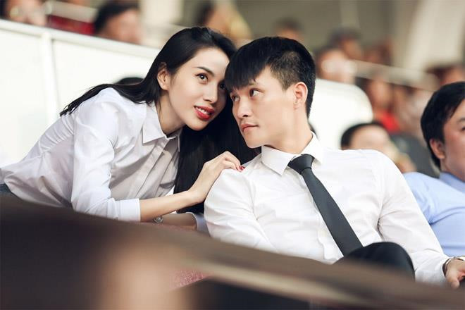 Cuộc sống bình dị của Thủy Tiên bên Công Vinh sau khi rời showbiz