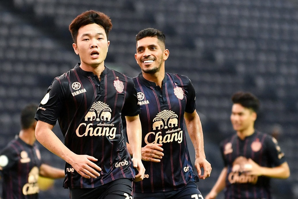 Xuân Trường và điệp vụ giải cứu Buriram United