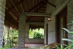 Sinh con ba ngày, nàng dâu uất nghẹn bị mẹ chồng chỉ trích ‘đồ ăn hại’