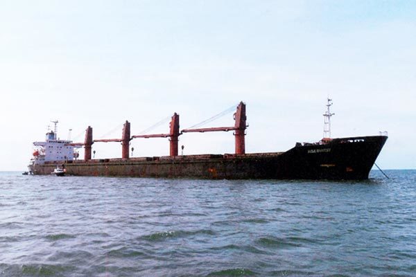 Triều Tiên đòi thả tàu 'khủng', chỉ trích Mỹ bội ước