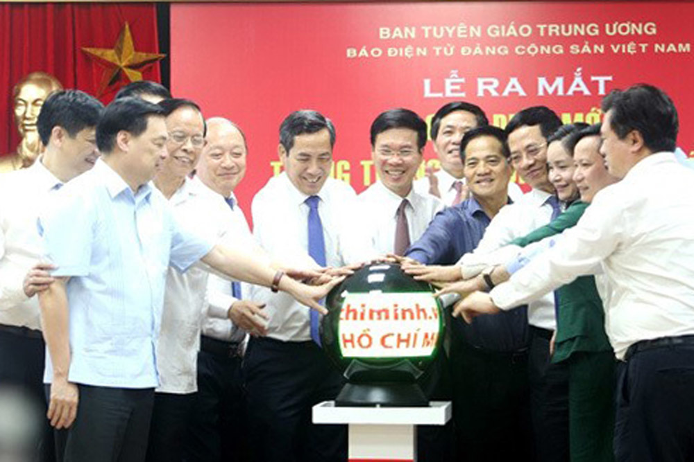 Ứng dụng công nghệ mới nhất cho trang thông tin điện tử Hồ Chí Minh