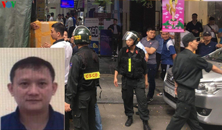 General director of Hanoi major phone seller detained