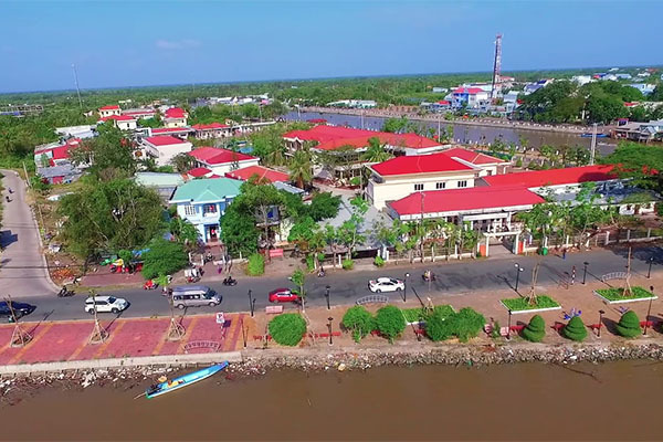 Đưa phụ nữ vào nhà công vụ, lãnh đạo phòng văn hóa bị đánh ghen