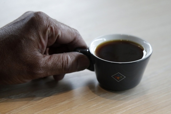 'Soi' tách cà phê đắt nhất thế giới giá 1,7 triệu đồng