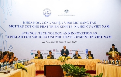 Humans and technology key to Vietnam’s new-stage development