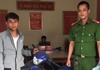 Thanh niên Quảng Trị 'bật khóc' khi được công an gọi lên trả xe máy