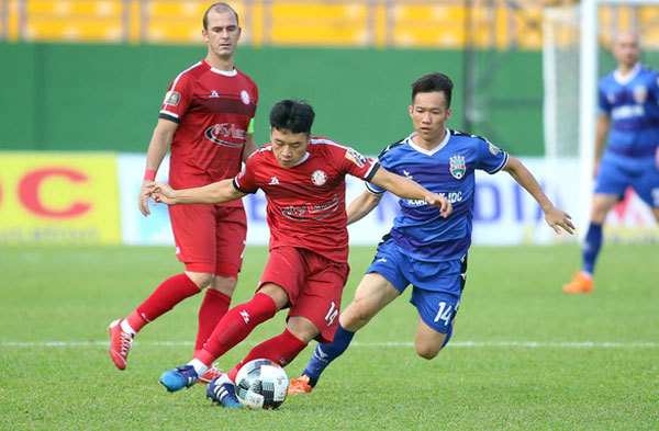 Thuan signs three-year contract extension with HCM City