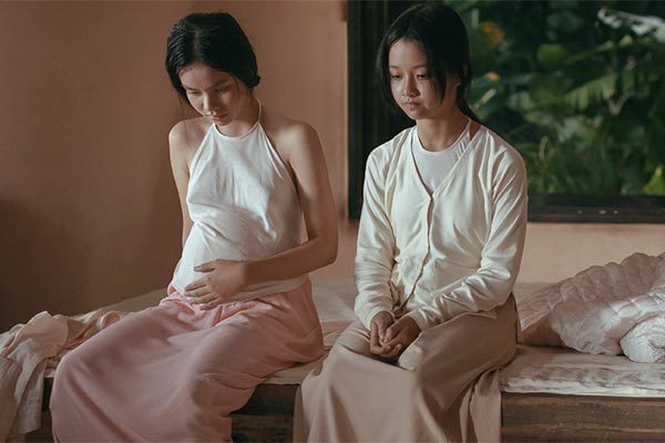 Nhà sản xuất lên tiếng vụ diễn viên Việt 13 tuổi đóng cảnh nóng phim 18+