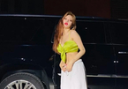 HyunA bị chỉ trích vì ăn mặc hớ hênh lộ vòng một