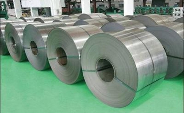 VN steel manufacturers struggle for shelter during tough period