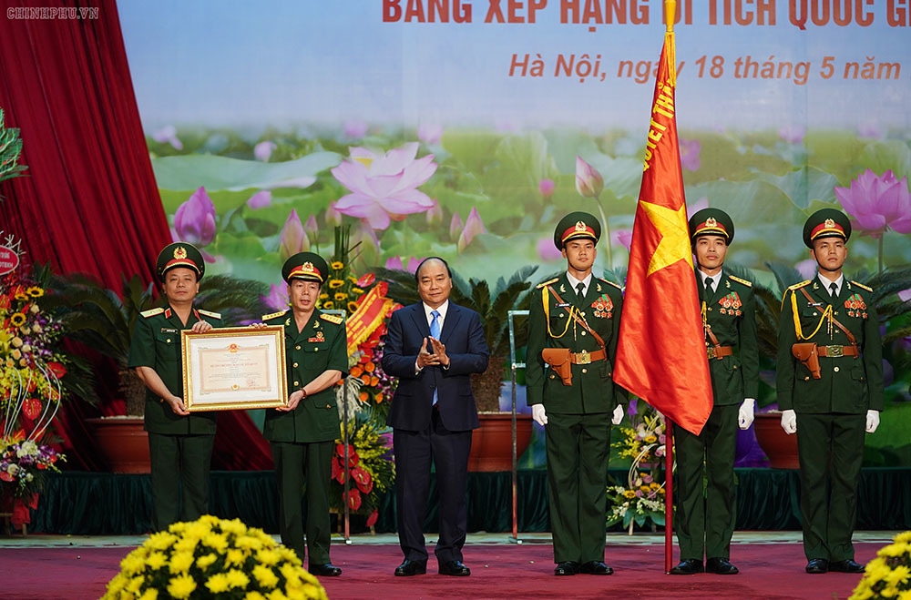 Thủ tướng trao phần thưởng cao quý cho Binh đoàn 12