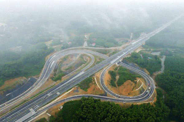 Cao tốc Nội Bài-Lào Cai ‘đánh thức’ kinh tế vùng Tây Bắc