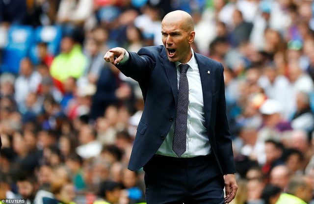 Zidane kém xa Solari khi trở lại 'ghế nóng' Real Madrid