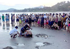 Two school boys drown after swimming at beach in Binh Thuan