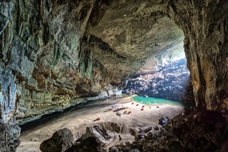 CNN: world’s largest cave in Vietnam discovered to be even bigger