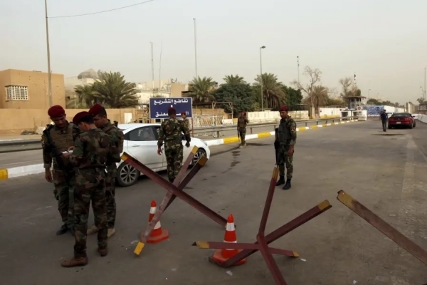 Tên lửa rơi xuống gần sứ quán Mỹ ở Iraq