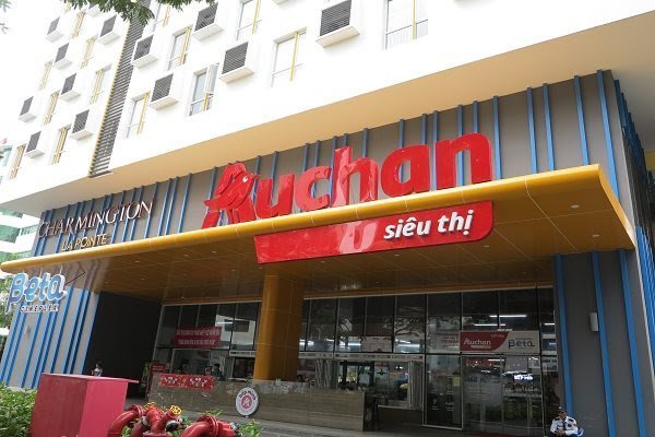 Auchan’s three supermarkets in HCMC remain operational