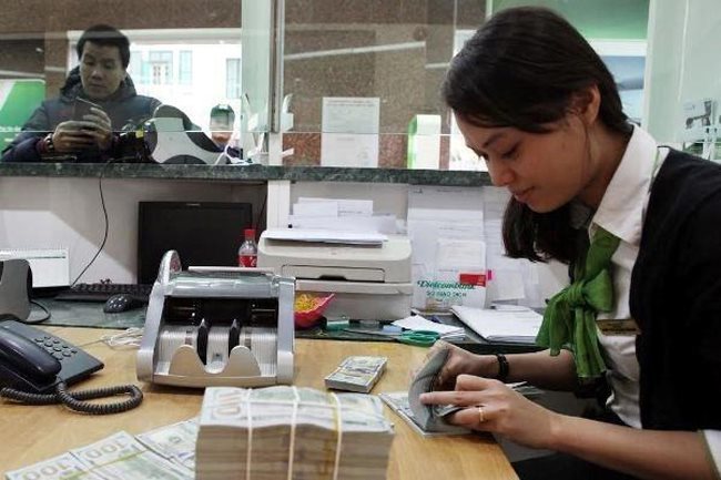 VN Central Bank ready to intervene in forex market