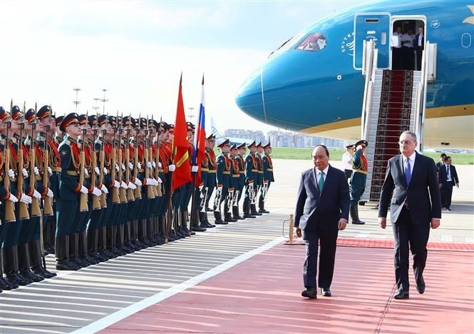 Official welcome ceremony for Vietnamese PM in Moscow