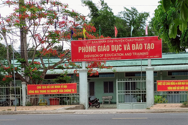 Trưởng phòng Giáo dục chỉ đạo kê khống giấy A4 phục vụ cho thi học kỳ