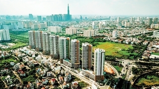 Spectrum of opinion on credit moves