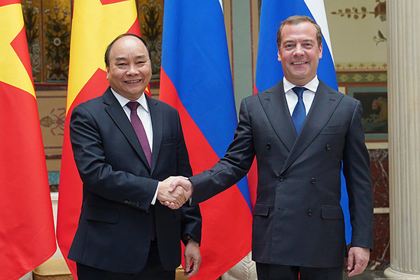 Thủ tướng Nguyễn Xuân Phúc hội đàm với Thủ tướng Nga Dmitry Medvedev