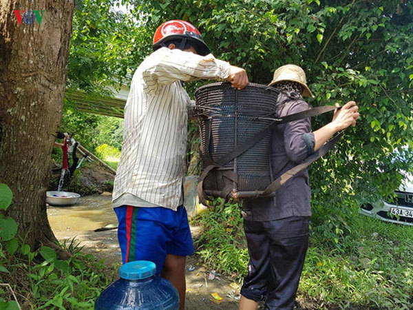 Hot weather parches central province, residents suffer from lack of water