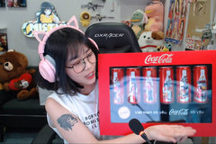 Lộ diện những ‘triệu phú vàng’ đầu tiên của Coca-Cola Lộ diện những ‘triệu phú vàng’ đầu tiên của Coca-Cola