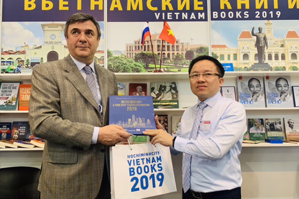 TP Hồ Chí Minh tham gia Hội sách quốc tế ở Saint Petersburg